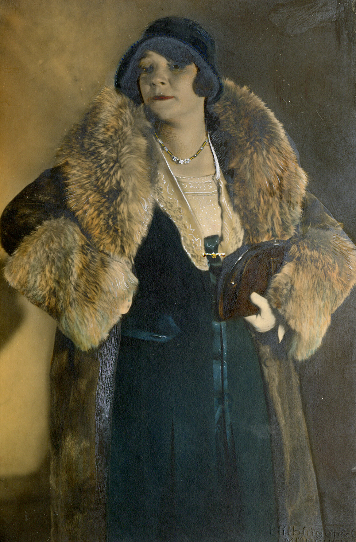 Liesl Karlstadt als Frau Funktionär, ca. 1918