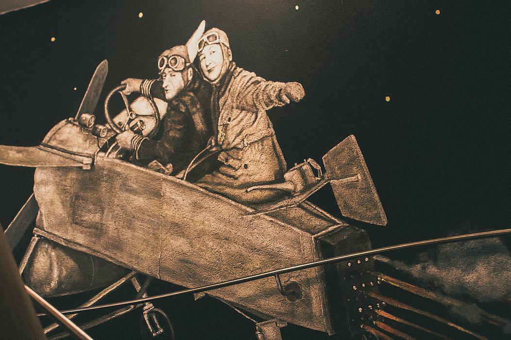 Liesl Karlstadt und Karl Valentin auf dem Weg zum Mond