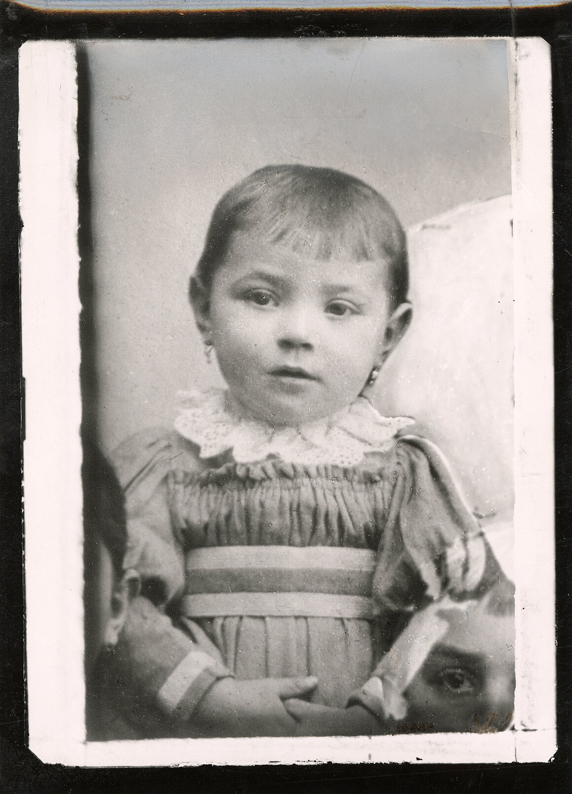 Liesl Karlstadt als Kind