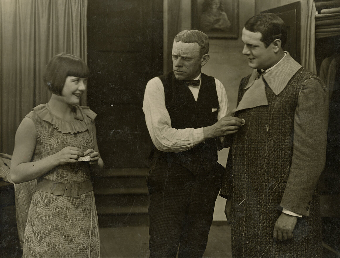 Karl Valentin, Truus van Aalten und Ferdinand Martini im Film Der Sonderling, 1929