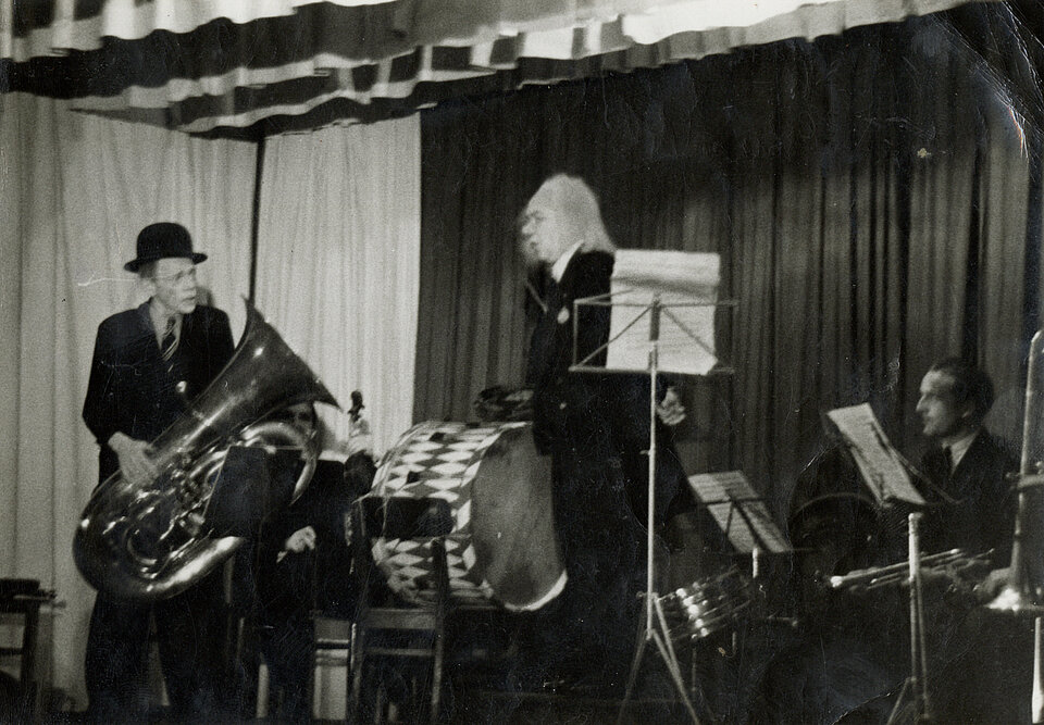 Karl Valentins letzter Auftritt, Orchesterszene, 31. Januar 1948