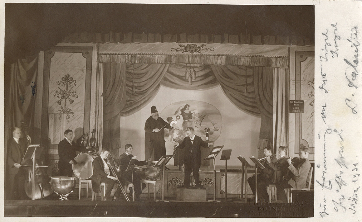 Foto Hilbinger & Co, München, Die Orchesterszene, Goethesaal, März 1931