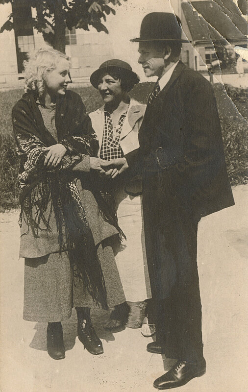 Karl Valentin, Liesl Karlstadt und Anny Ondra, Geiselgasteig, um 1933
